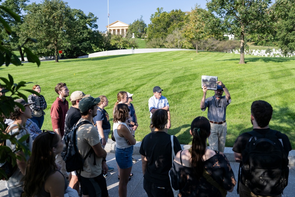 2024 Fall Memorial Arboretum Walking Tour