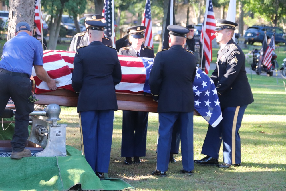 Army private killed in action in 1945 returns home to Wisconsin