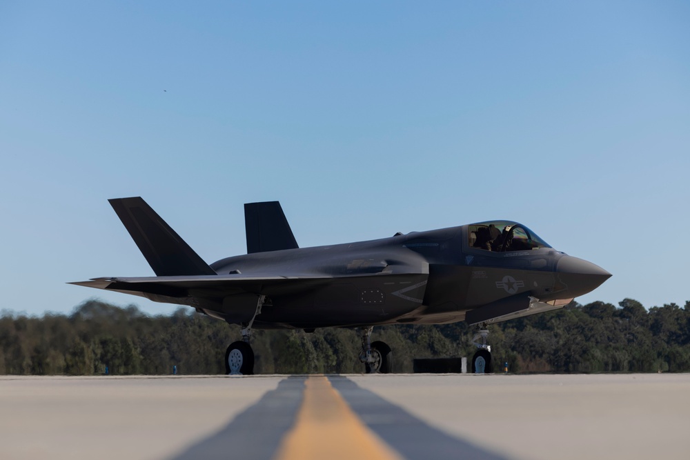 VMFA-533 receives their first F-35B lightning II jet