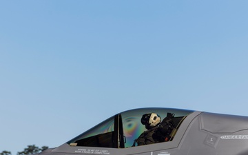 VMFA-533 receives their first F-35B lightning II jet