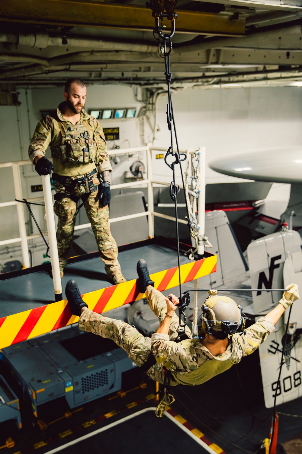 DVIDS Images EODMU 5 Fast Ropes in the Hangar Bay of USS Washington [Image 6 of 8]