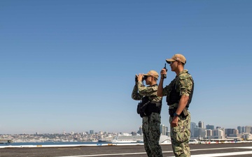 USS Carl Vinson Gets Underway