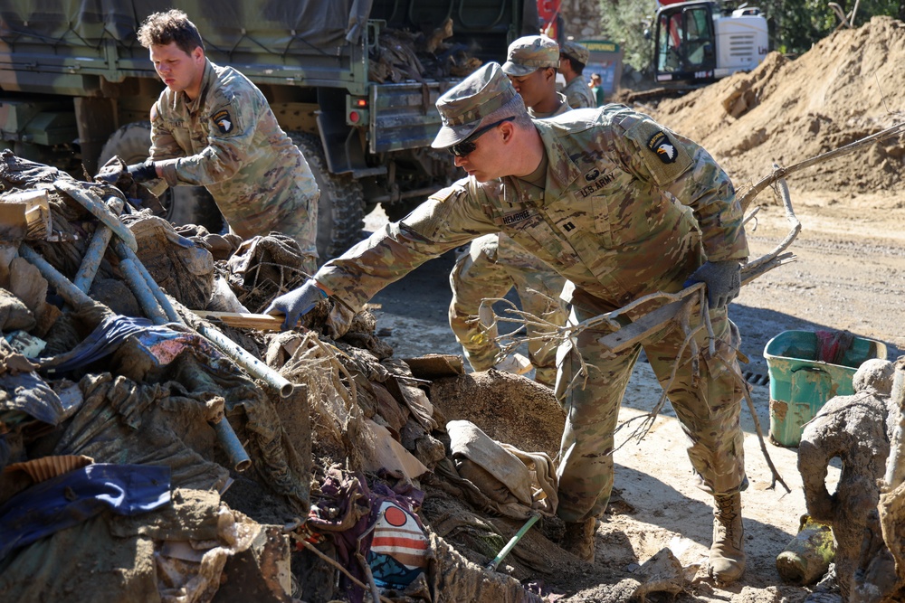 101st Airborne Division Soldiers aid Chimney Rock after Hurricane Helene