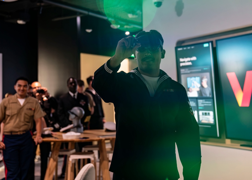U.S. Navy Sailors Work with Technology at the Verizon Innovation Center