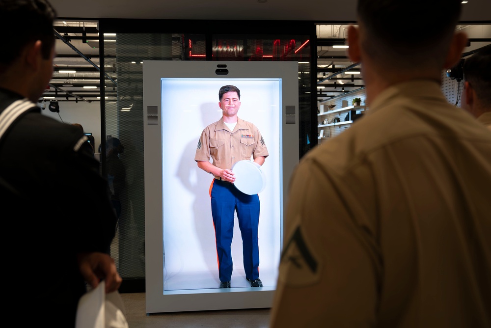 U.S. Sailors and Marines Work with Technology at the Verizon Innovation Center