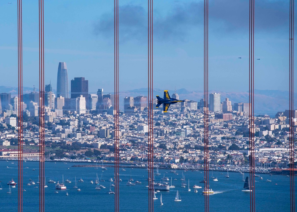 Parade of Ships and Blue Angels Demonstration | SFFW 2024