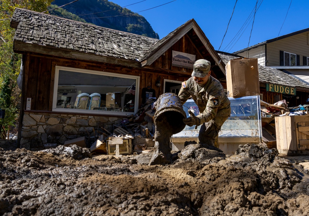 Army Corps responds to Hurricane Helene, provides temporary emergency power to North Carolina communities