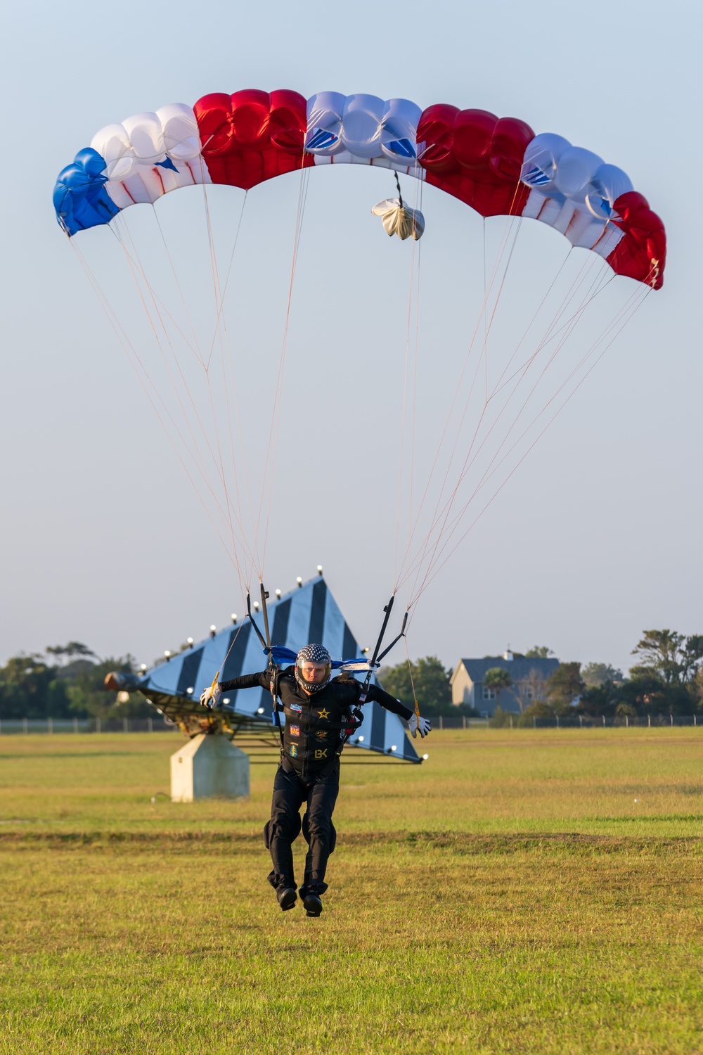 Soldiers from the U.S. Army Parachute Team compete, win gold at skydiving world championships