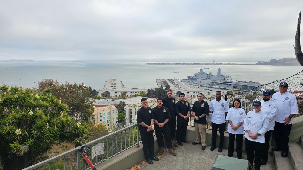 Sailors, Marines and Coast Guardsmen Participate in SSFW &quot;Chow Line Challenge&quot;