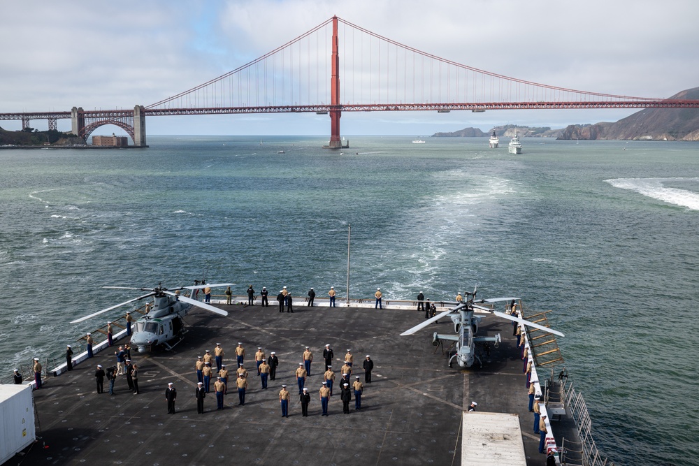 USS Somerset participates in a Parade of Ships during San Francisco Fleet Week