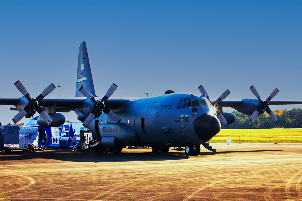 North Little Rock hosts biennial airshow