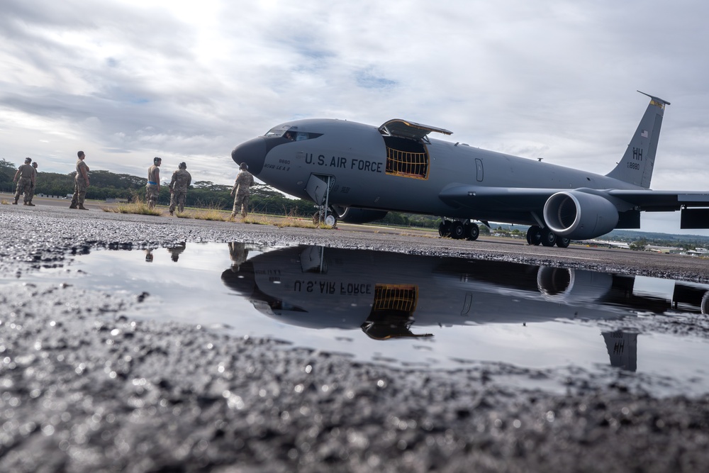 DVIDS - Images - Hawaii ANG Tanker Supports Airlift, Fighter Ops During ...