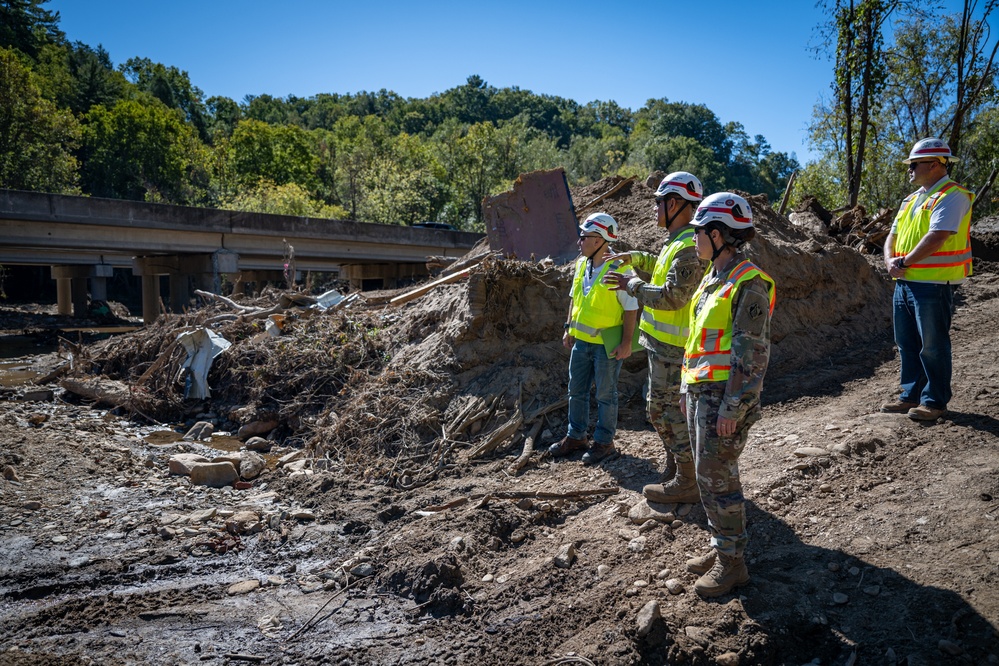 Hurricane recovery commander briefed on mission status
