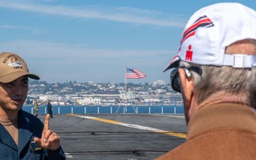 USS Ronald Reagan (CVN 76) hosts a ship tour