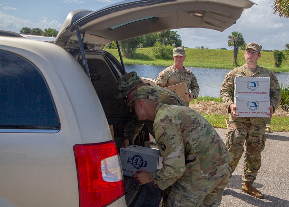 Florida Army National Guard mortarmen distribute emergency supplies after Hurricane Milton