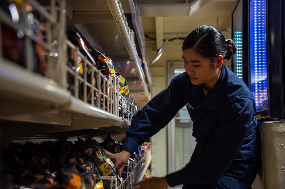 Daily Operations aboard USS Carl Vinson