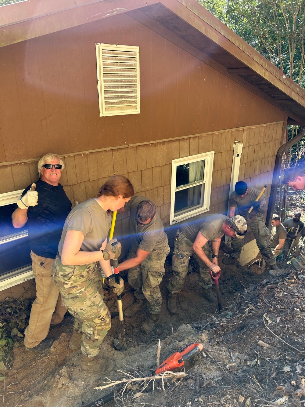 101st Veteran Receives Help from Screaming Eagles After Hurricane