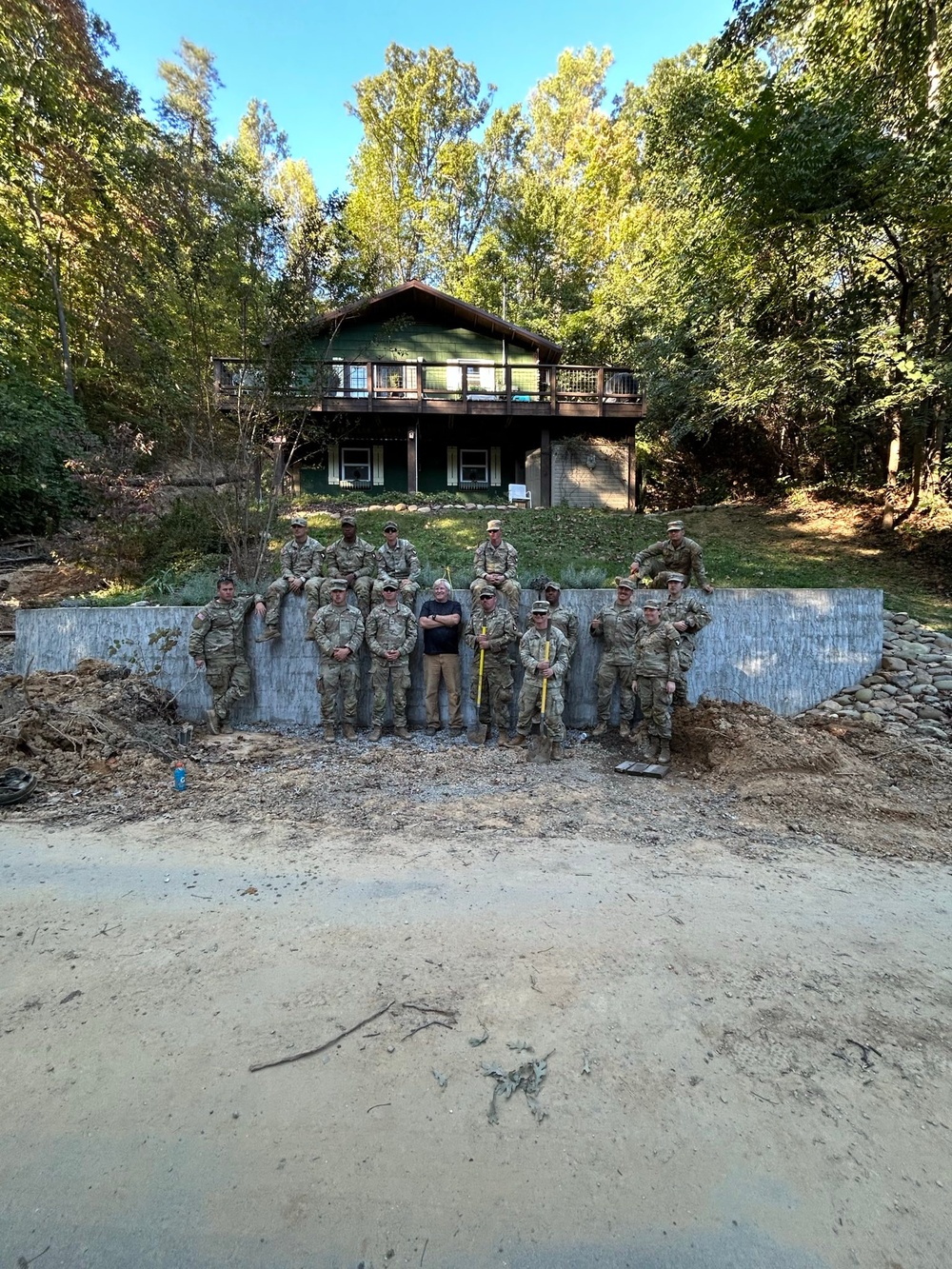 101st Veteran Receives Help from Screaming Eagles After Hurricane