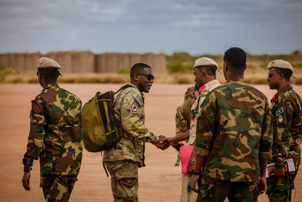 U.S., European, and Somali Senior Leadership Attend Somali National Army-Danab Graduation