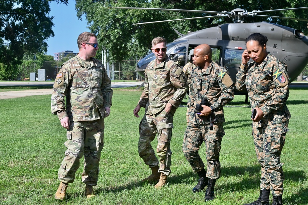 Jamaica Defence Force senior leaders receive familiarization flight