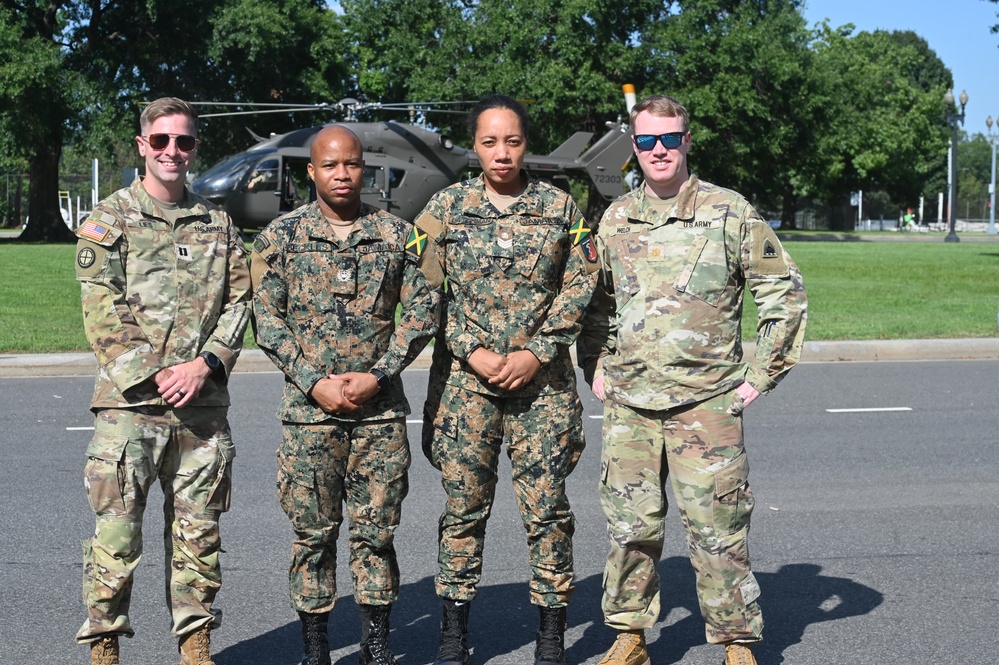 Jamaica Defence Force senior leaders receive familiarization flight