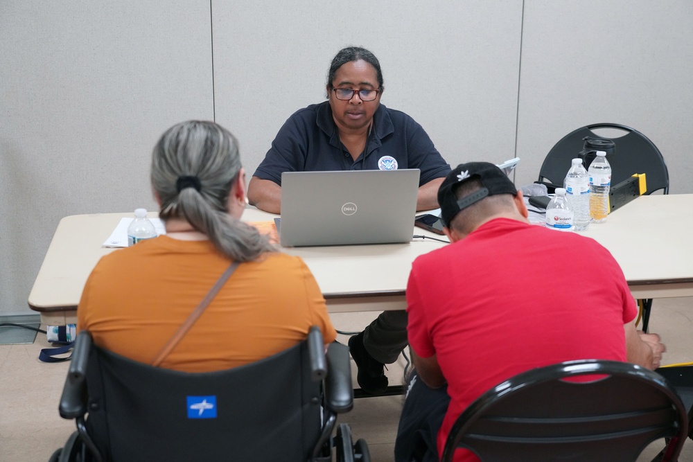 FEMA Helps Survivors Apply for Assistance at Multi-Agency Resource Center in Fort Pierce