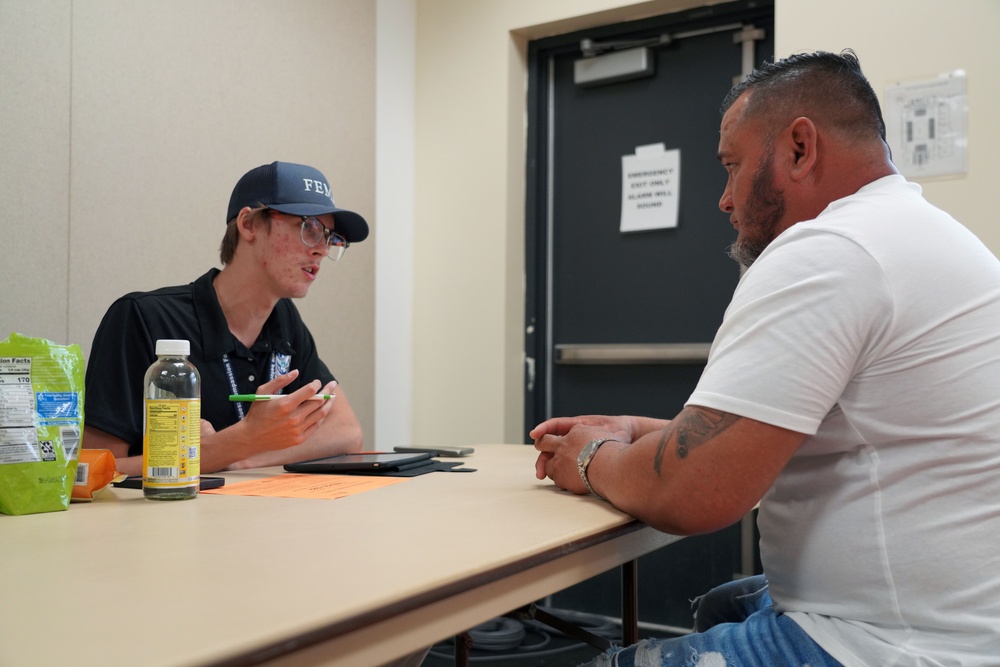 FEMA Helps Survivors Apply for Assistance at Multi-Agency Resource Center in Fort Pierce