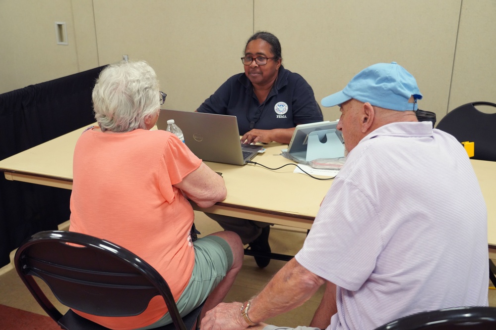 FEMA Helps Survivors Apply for Assistance at Multi-Agency Resource Center in Fort Pierce