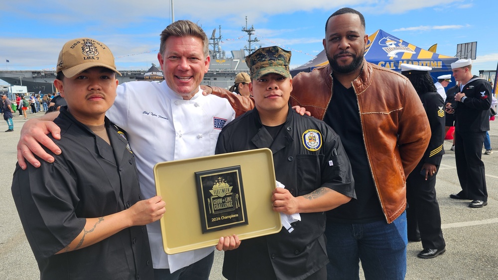 USS Tripoli Hosts SSFW Chow Line Challenge