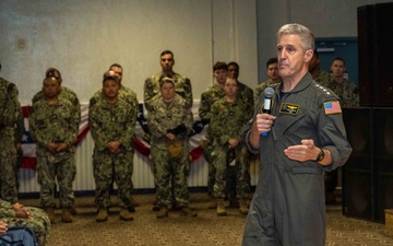 Commander of Pacific Fleet Visits U.S. Navy Support Facility Diego Garcia, Highlights Strategic Importance and Recognizes Dedication of Personnel