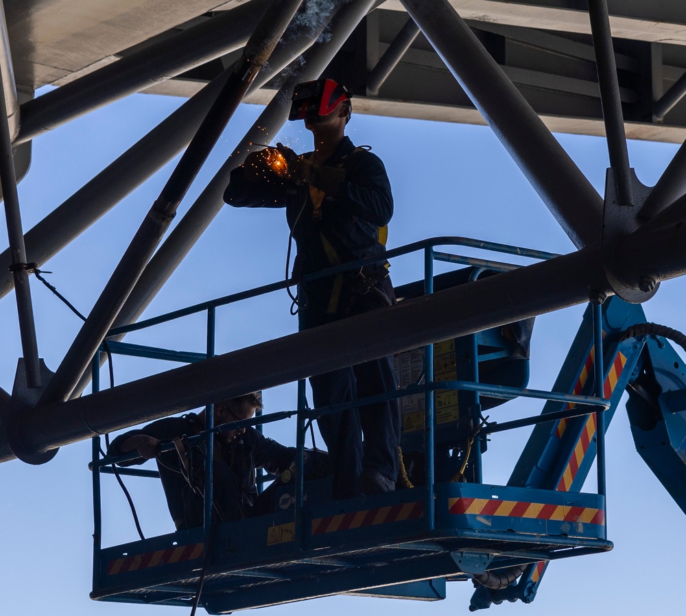Wasp Sailors Weld Aircraft Elevator During MDVR