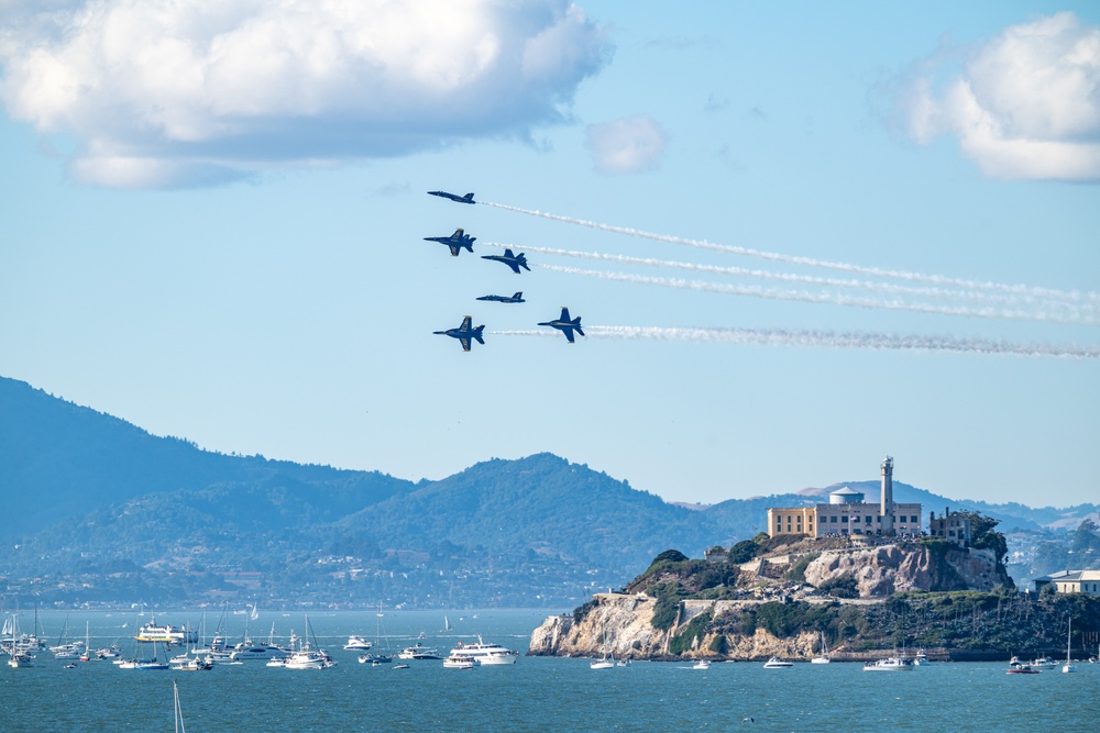 U.S. Navy Blue Angels’ final performance during San Francisco Fleet Week 2024