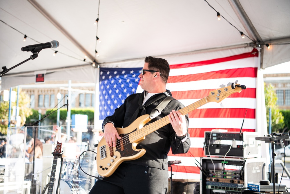 Navy Band Southwest's Destroyers perform at Pier 39