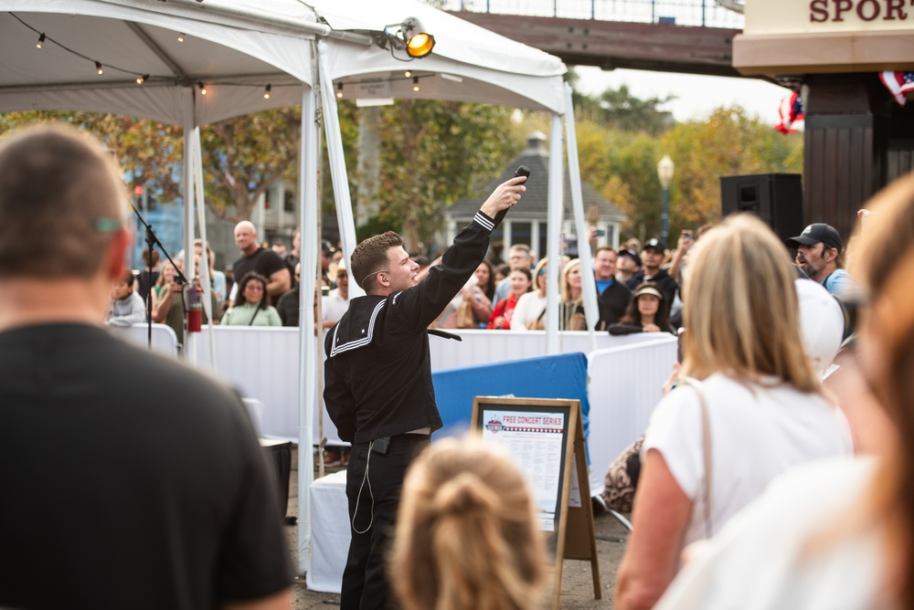 Navy Band Southwest's Destroyers perform at Pier 39