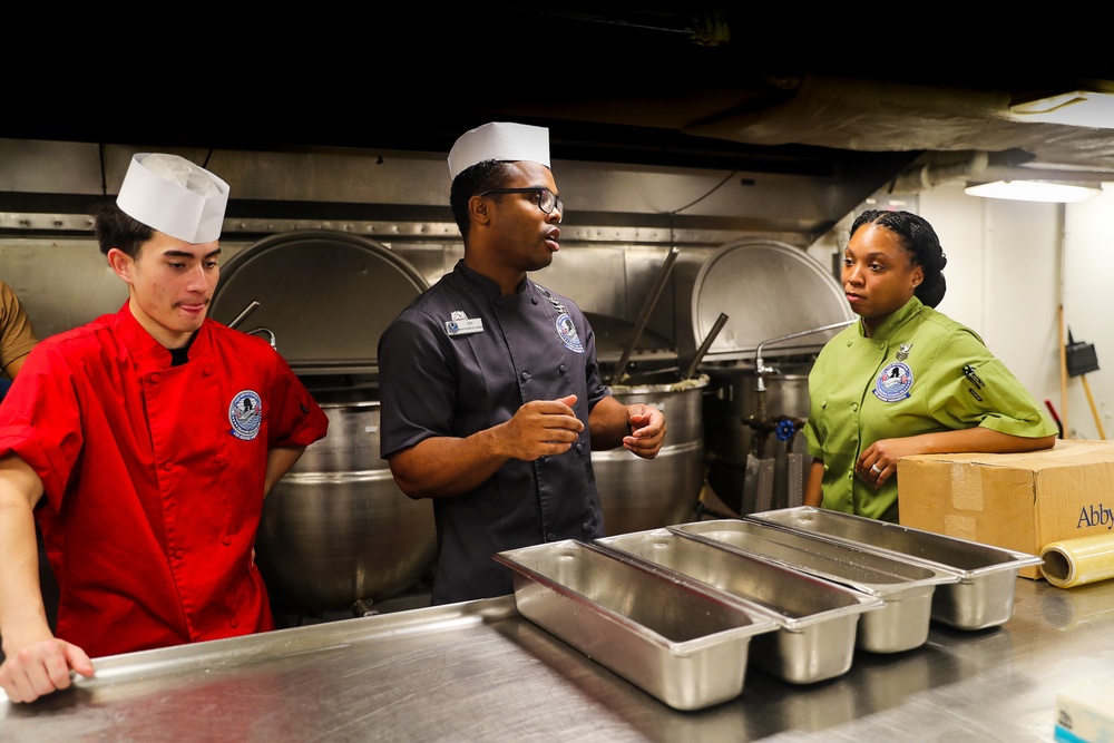 George Washington’s General Mess Prepares Meal for Navy’s 249th  Birthday