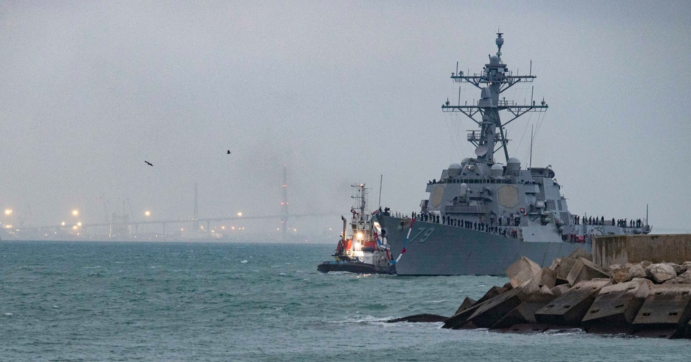 USS Oscar Austin homeport shifts to NAVSTA Rota