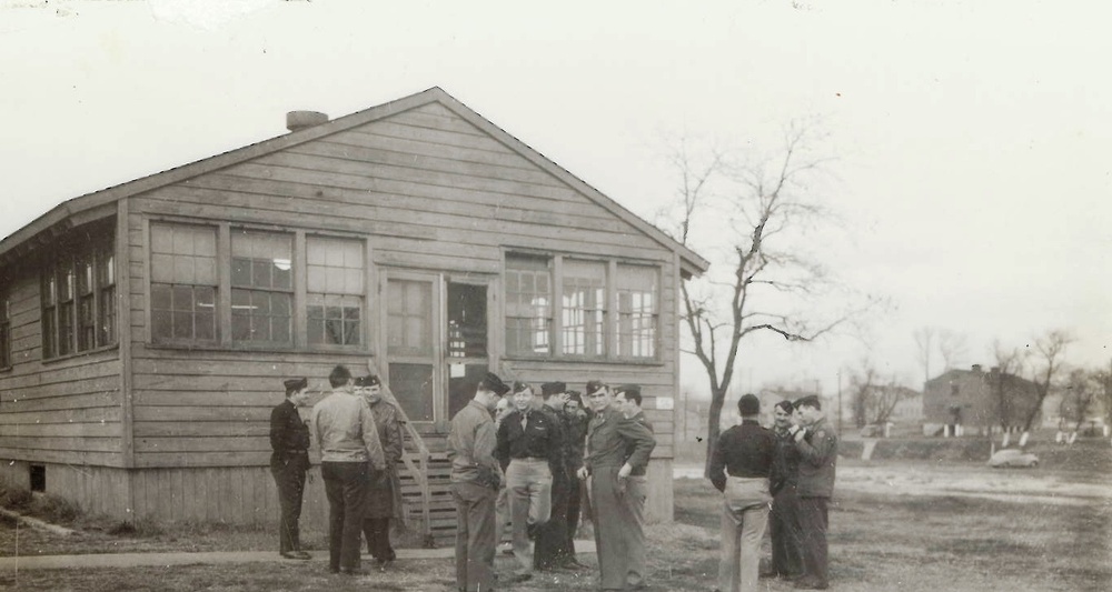 CIC School Opens at &quot;The Bird&quot; (15 OCT 1945)