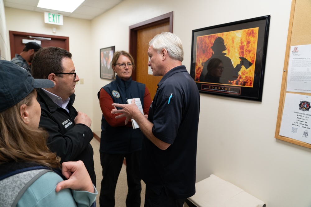 FEMA Administrator Visits Staff at Disaster Recovery Center