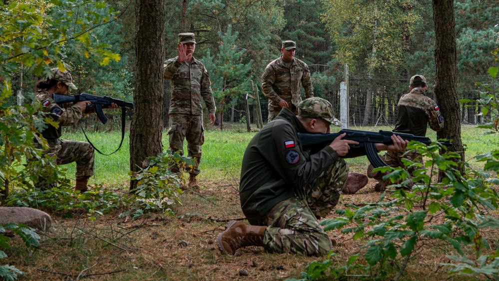 U.S. Army’s 1st Cavalry Division trains Polish Cadets