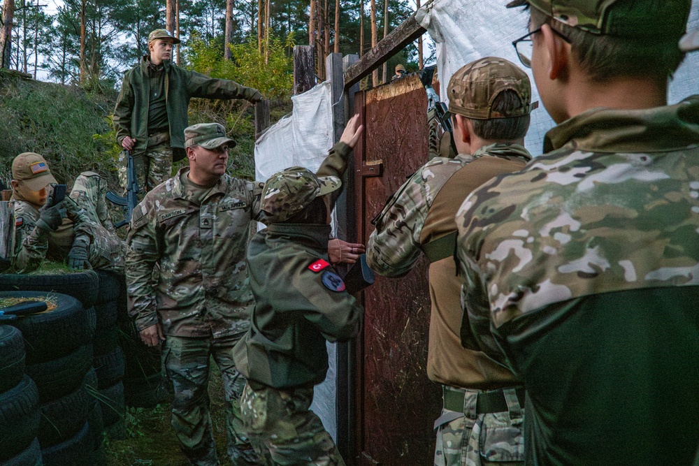 U.S. Army’s 1st Cavalry Division trains Polish Cadets