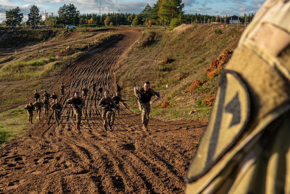 U.S. Army’s 1st Cavalry Division trains Polish Cadets