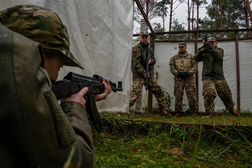 U.S. Army’s 1st Cavalry Division trains Polish Cadets