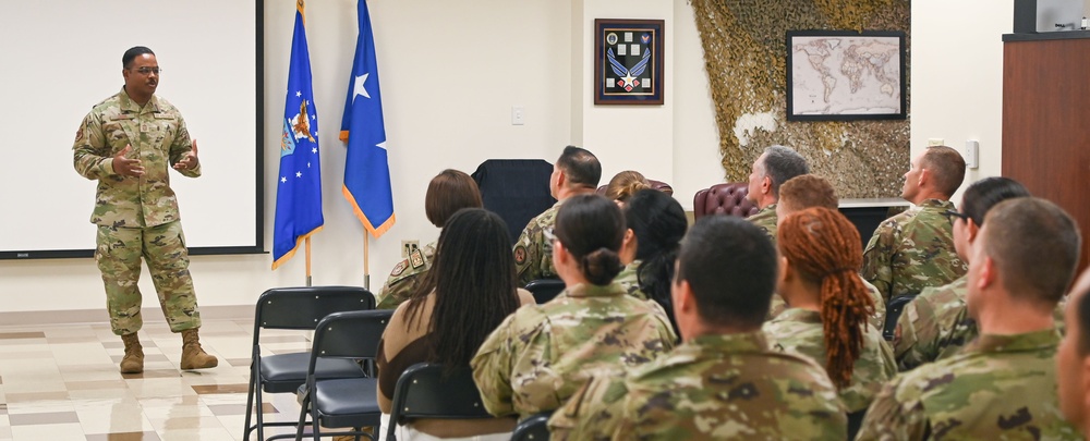 Maj. Gen. Ryder visits the 55th Medical Group