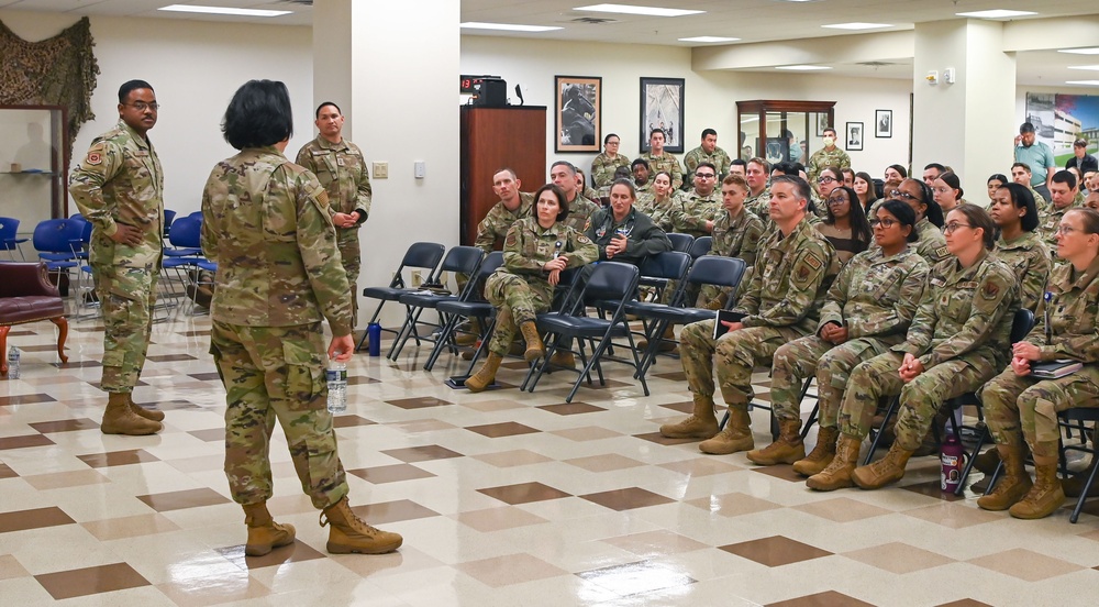 Maj. Gen. Ryder visits the 55th Medical Group