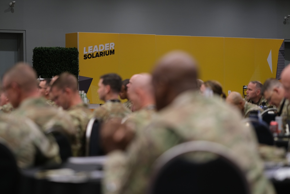 V Corps command team shares leadership insights