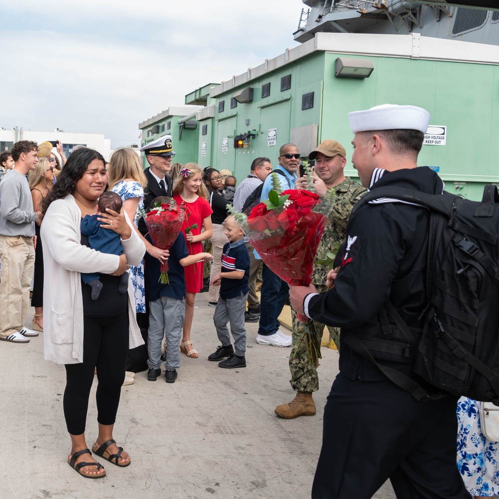 USS Russell Homecoming 2024