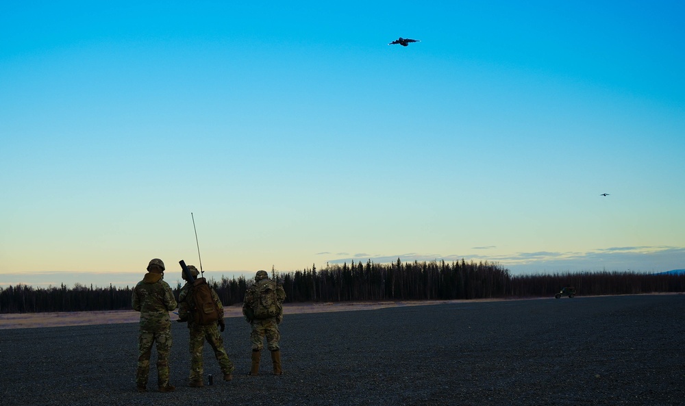 2nd IBCT, 11th Airborne Division completes their final jump over Alaska during Arctic Aloha