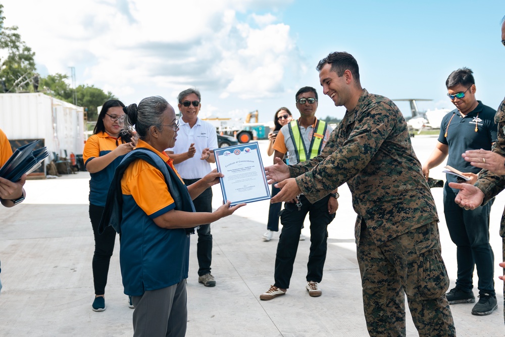 U.S. Marines receive Certificates of Appreciation in Laoag to Support Relief Efforts Alongside Philippine Allies