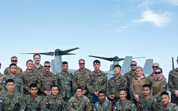 U.S. Marines receive Certificates of Appreciation in Laoag to Support Relief Efforts Alongside Philippine Allies