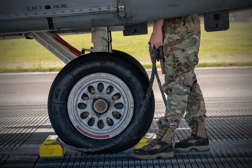 Yokota, Misawa Airmen conduct annual Aircraft Arresting System certification